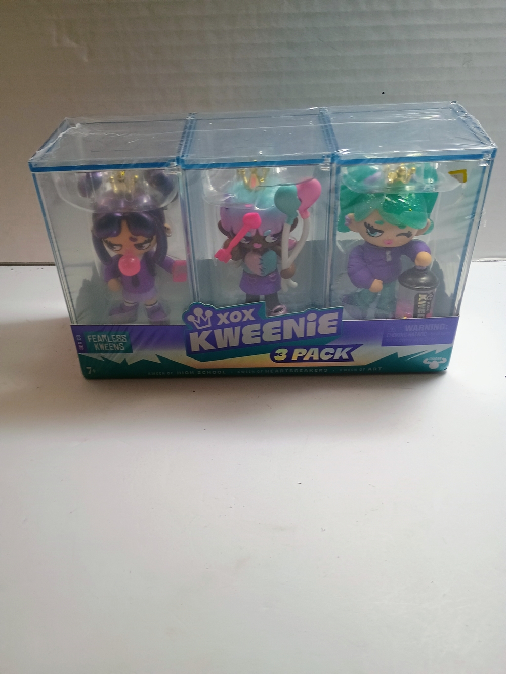 XOX Kweenie Fearless Kweens Series 3-Pack Premium 4" Figurines & Display Case